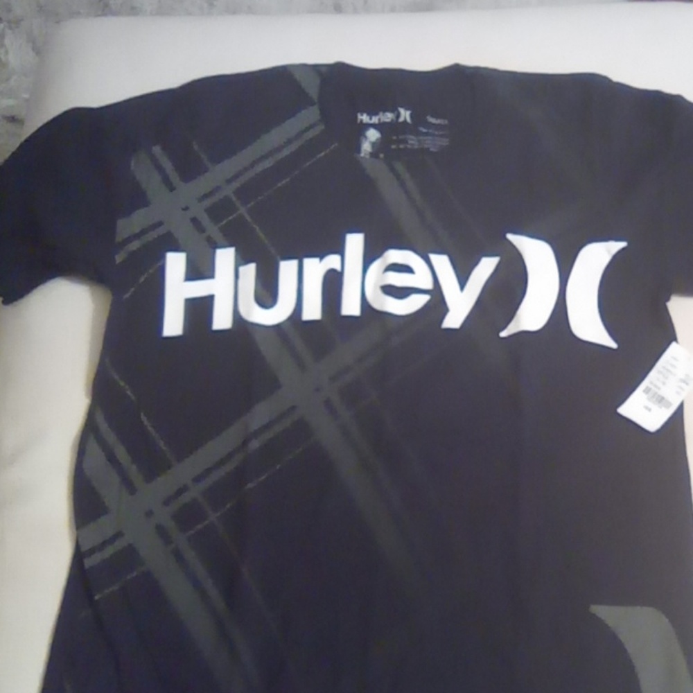 Hurley t shirt